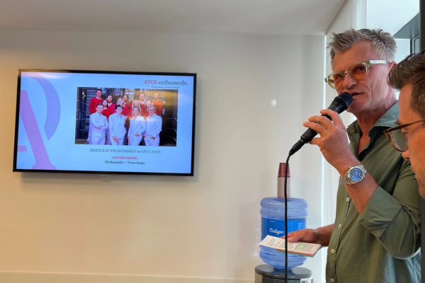 Dr. med Walter spricht beim Get together